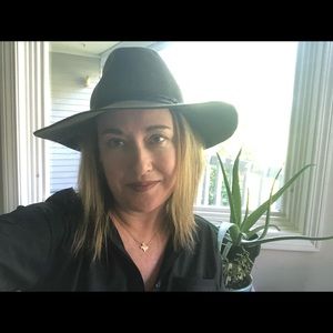 Meet your Posher, Gretchen